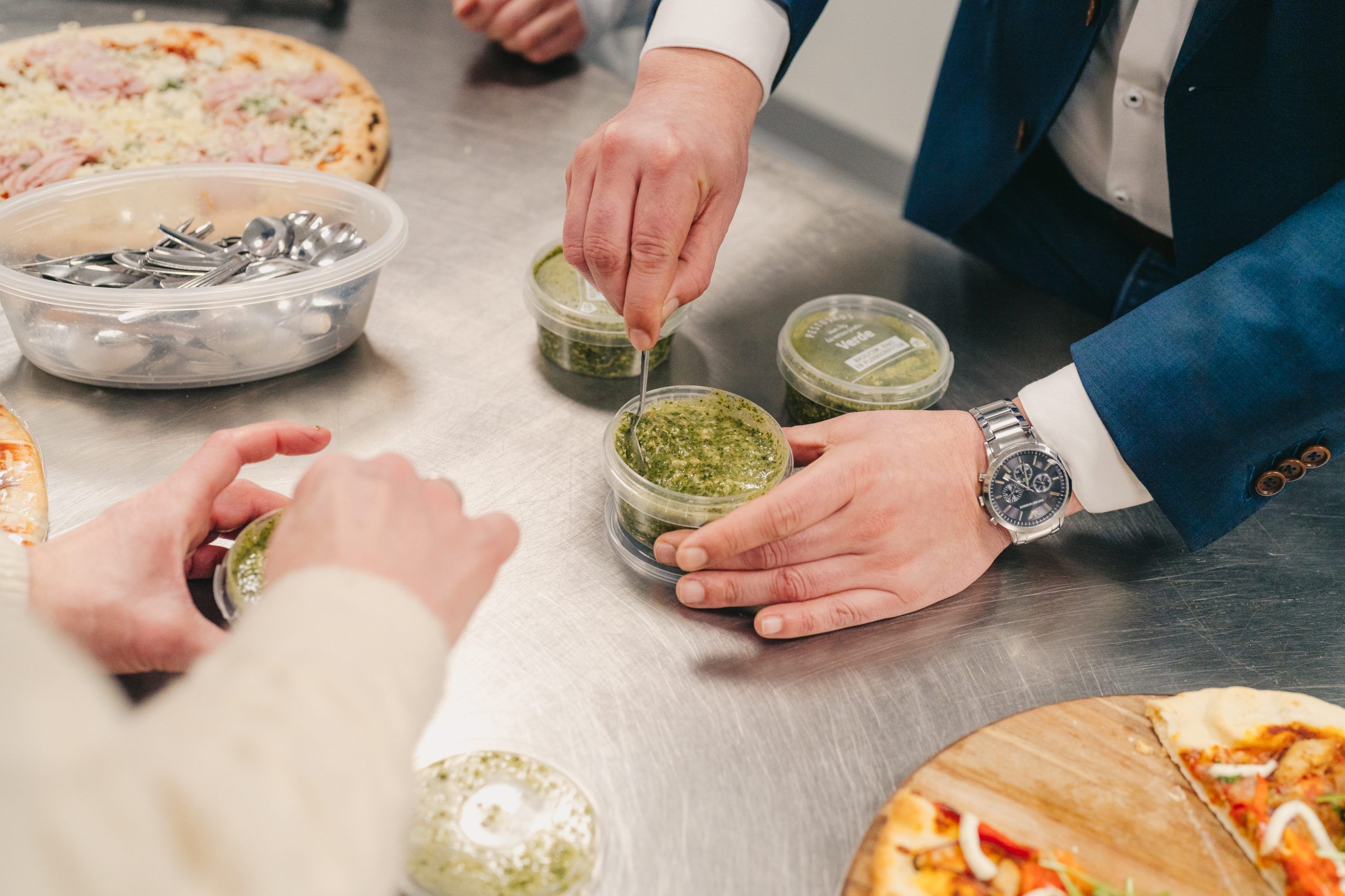 Tasting the pizza finish